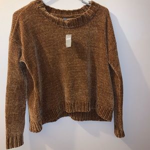 Women’s cropped sweater